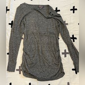 Oh Baby by Motherhood Long Sleeve Knit Top with Button Shoulder sz M